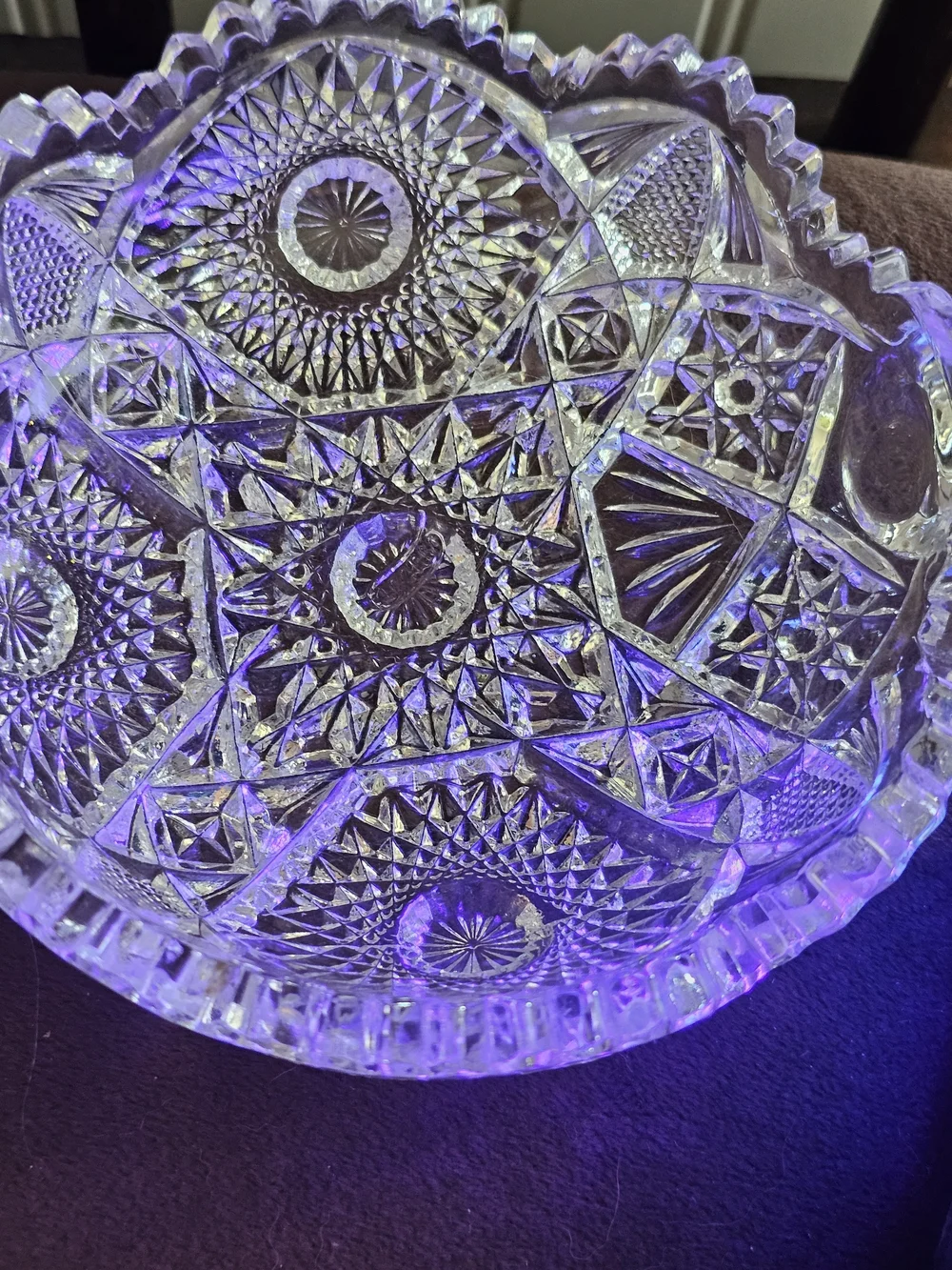 Antique Nappy Bowl. Pressed Glass Decorative Serving Bowl - Clear Crystal Effect